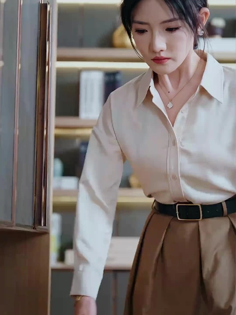龙渊少主短剧海报